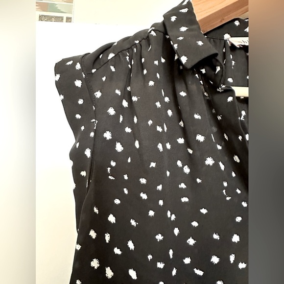 Women sleeveless black white blouse size S - Picture 3 of 7